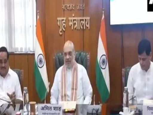 Amit Shah chairs meeting to review preparedness for flood management in country