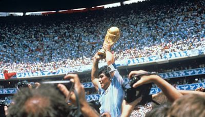 A subasta la camiseta que llevó Maradona en las semifinales del Mundial de México 1986