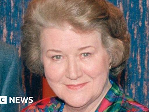 Dame Patricia Routledge to receive Freedom of Wirral honour