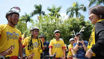 屏東迎王平安祭典單車環島宣傳 號召遊子回家