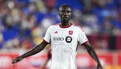 Dean scores first MLS goal as Fire tie visiting Toronto FC 1-1