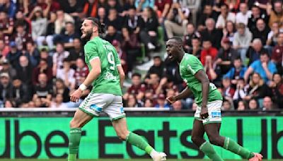 Metz - Saint-Etienne: les Stéphanois de retour en Ligue 1 après un scénario fou, les Messins relégués en Ligue 2