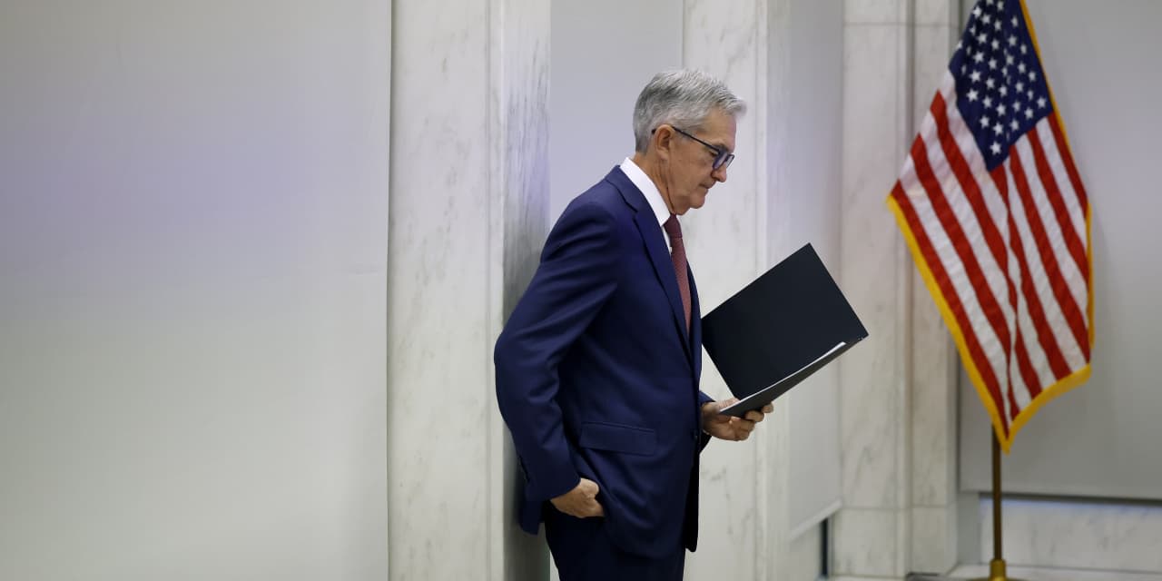 Don’t Expect the Fed to Cut Interest Rates This Year