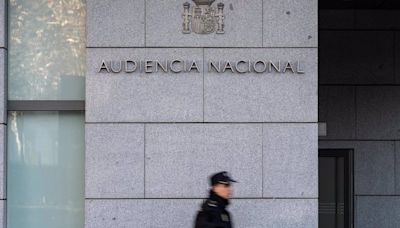 Juez rechaza recurso del expresidente del Popular Ángel Ron y confirma que irá a juicio por presunta estafa a inversores