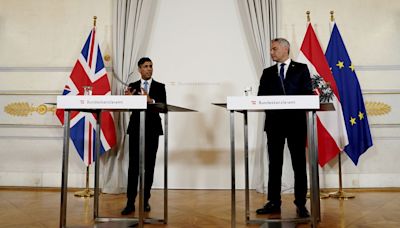 Austrian chancellor hails Sunak for UK's 'pioneer' Rwanda deportation plan