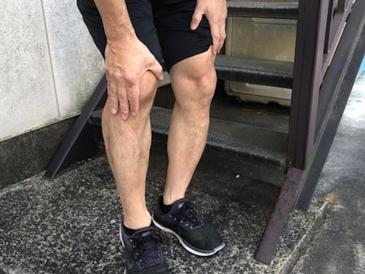 50歲壯男膝蓋有「喀喀」怪聲 醫揭半月板損傷4大症狀