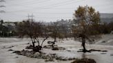 Las lluvias históricas de California comienzan a disminuir, pero continúan las alertas