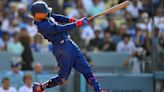 Mookie Betts hits 200th career HR as Dodgers defeat Giants 4-2