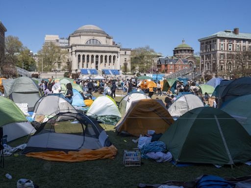 Retiran cargos a mayoría de estudiantes que ocuparon edificio de Universidad de Columbia