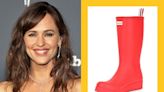 Jennifer Garner Enjoyed Coffee in the Grass in Hunter Rain Boots, Which Are Available at Amazon