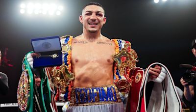 Teofimo Lopez eyes move to welterweight, Sunny Edwards beats Adrian Curiel, Jesse Rodriguez stops Juan Francisco Estrada - Eurosport