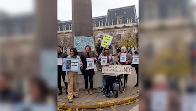 En La Plata reclamaron contra un proyecto de decreto de Milei - Diario Hoy En la noticia