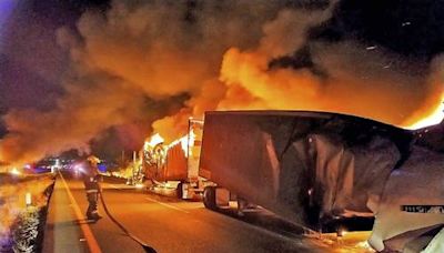 La Jornada: Cártel de Sinaloa incendia vehículos en Zacatecas, tras enfrentamientos: SSP