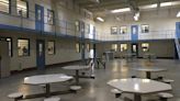 Correctional officer facing charges of furnishing a cell phone to a prisoner