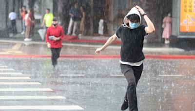 嘉義、台南大雷雨 全台慎防大雨或局部豪雨