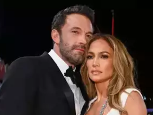 Jennifer Lopez and Ben Affleck celebrate 4th of July separately amid rumors of marital strain | English Movie News - Times of India