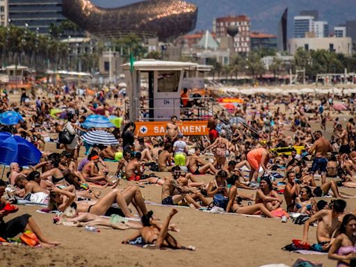 El complicado futuro del turismo en Barcelona debido a la falta de agua