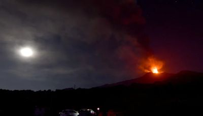 Llueve ceniza sobre Catania y alrededores por la intensa actividad del volcán Etna