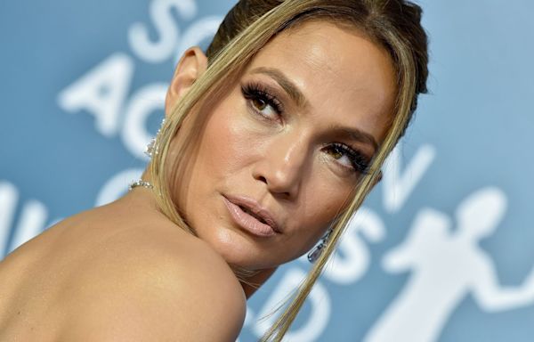 Jennifer Lopez's Full-Body Workout Is Surprisingly Doable