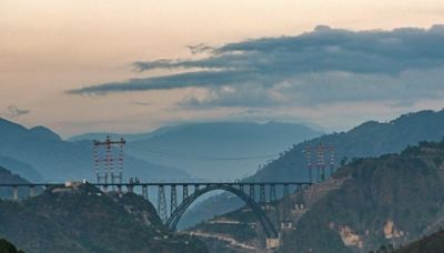 Un estratégico puente ferroviario en India completa la conexión con Cachemira