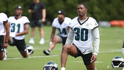 Eagles rookie CBs Quinyon Mitchell and Cooper DeJean getting better acquainted during minicamp