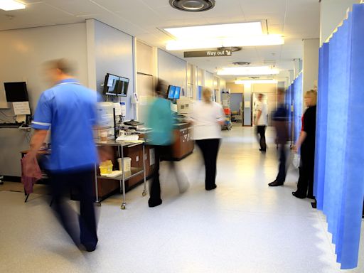 Increasing number of NHS bodies failing to break even, report warns