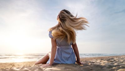 Haircare pro's 5 rules preventing sun, chlorine, & salt damage this summer