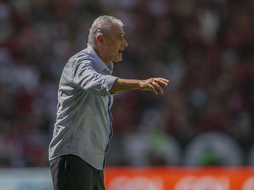 Flamengo x Amazonas: rubro-negro dá razões para protestos contra Tite, mas é preciso dividir responsabilidades; leia análise