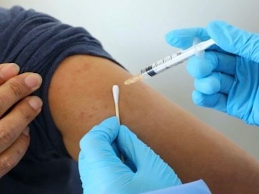 內地傳下周一起 新冠疫苗改為自費接種