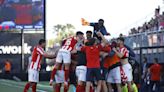 Roque culmina el domingo perfecto para el Sporting: victoria, quinto puesto y a por el play-off