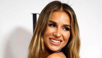 Fans Shower Jessie James Decker With Praise as She Posts Vulnerable Bikini Snaps