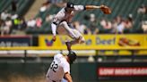 Yordan Alvarez homers, drives in 2 as Astros beat White Sox 5-3