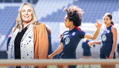 Emma Hayes discusses the pressure of managing USWNT