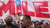 “Campaña de demonización”: Luis D’Elia culpó a Cristina Kirchner por los allanamientos en sedes de movimientos sociales