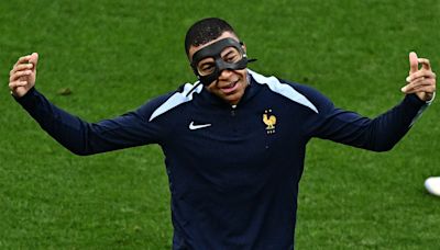 Will Real Madrid star Kylian Mbappé need nose surgery?