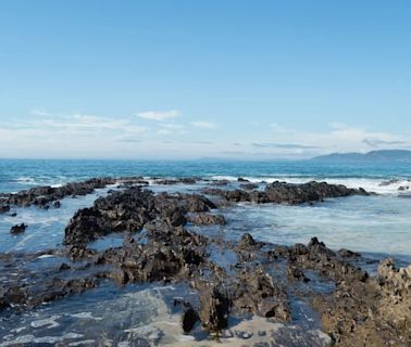 La impresionante playa de A Coruña con piscinas naturales entre sus rocas y donde se han grabado películas y series