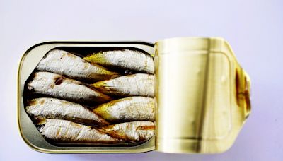 I Tried the Viral Sardine Fast. I Was Not Prepared for What It Did to My Body.