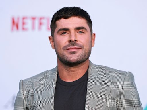 Zac Efron foi hospitalizado em Ibiza depois de um acidente na piscina