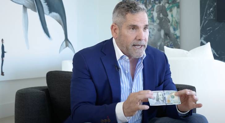 Grant Cardone blasts Dave Ramsey's advice as recipe for staying 'middle class' — says it's not how to 'get to the top'