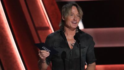 Keith Urban gives Miley Cyrus an unusual compliment