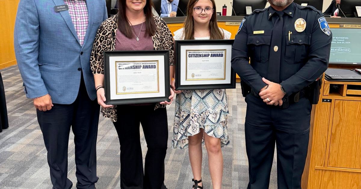 Mother, daughter recognized for assisting WPD in locating missing person