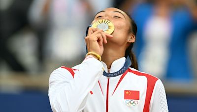 Nach Siegen über Kerber und Swiatek: Zheng holt Gold in Paris