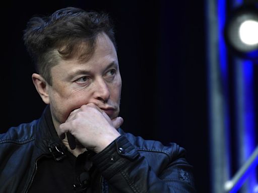 Judge who nixed Musk's pay package hears arguments on massive fee request from plaintiff lawyers