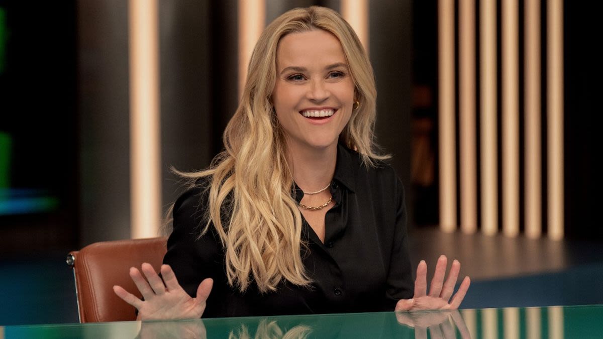 Reese Witherspoon Shared New BTS Pics From The Morning Show, And Now There's One Thing I’m Desperate To See In Season...