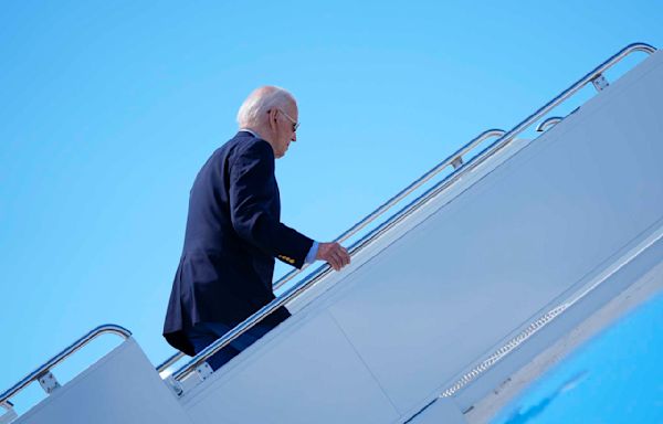 FACT FOCUS: Online reports falsely claim Biden suffered a ‘medical emergency’ on Air Force One