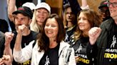 De estrella de 'La niñera' a líder sindical: Fran Drescher encabeza una histórica huelga de actores en Hollywood