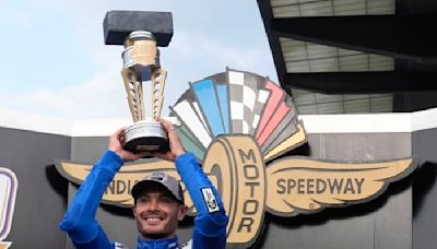 Kyle Larson races to his 1st Brickyard 400 victory, making a late charge through the field