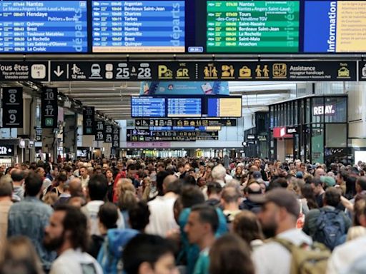 Últimas noticias de la inauguración de los Juegos Olímpicos, saboteo de trenes en Francia y más