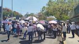 Maestros marchan y bloquean avenida en Mérida, Yucatán; exigen aumento salarial