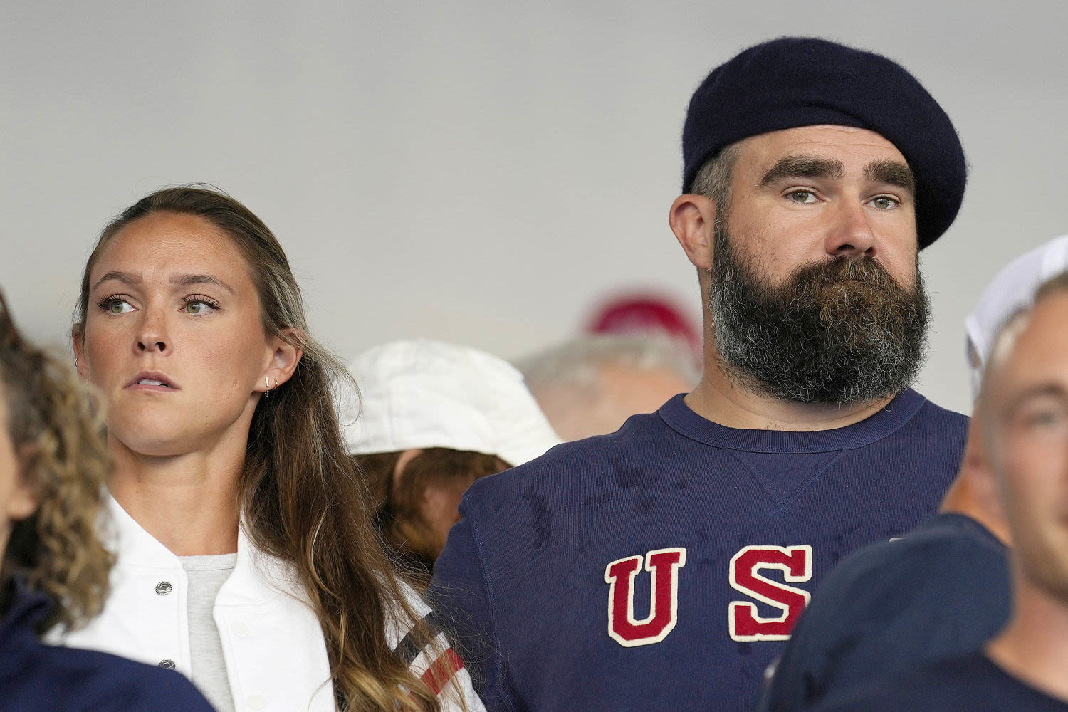 Jason and Kylie Kelce both try on Olympics shirt with US women’s rugby face on it — who wore it best?